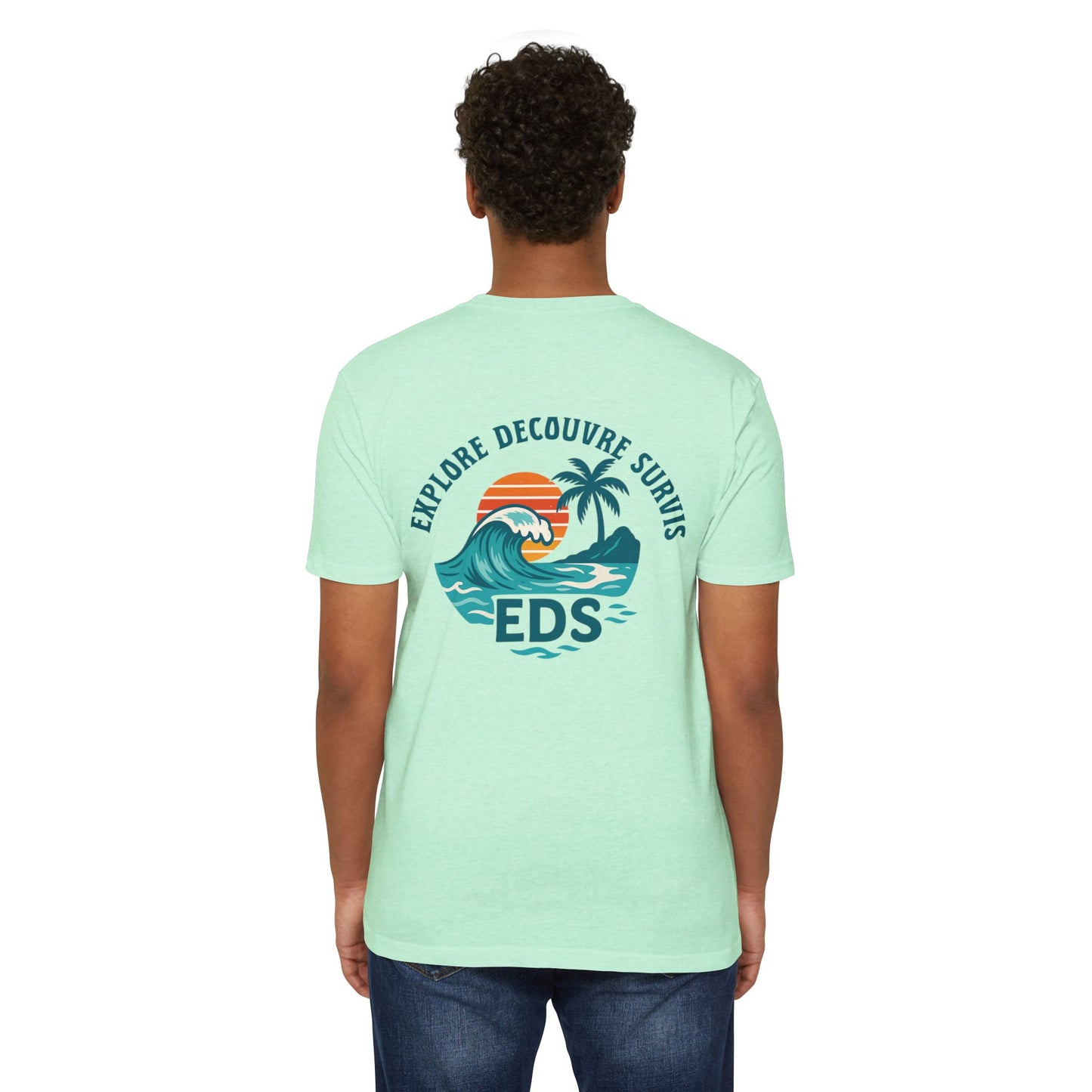 T-shirt pour les amoureux de la plage, explorer, ambiance estivale, aventure océanique, cadeau parfait pour les vacances.